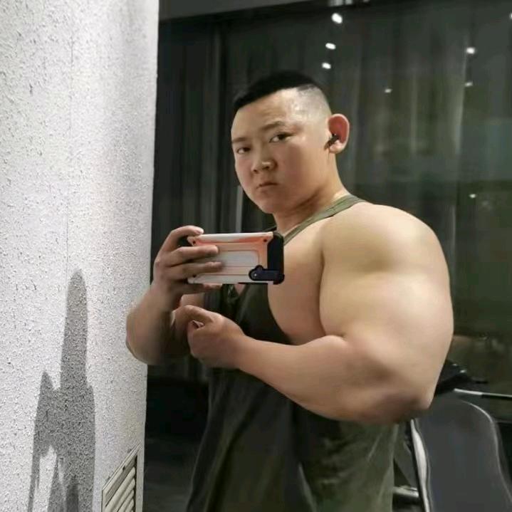 肾虚公子（山西彭于晏）