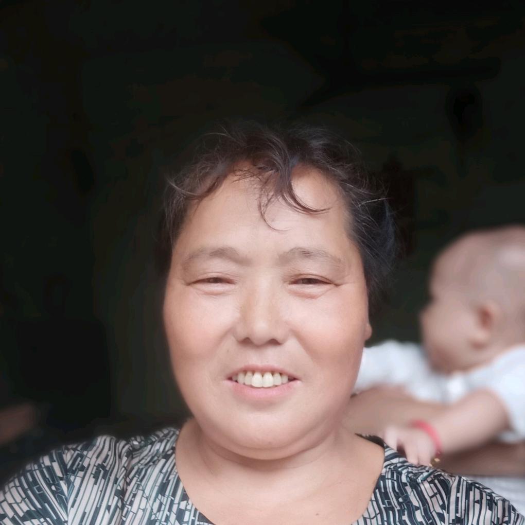 杨胜双