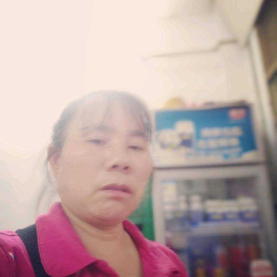 泰和县光明奶杨小连