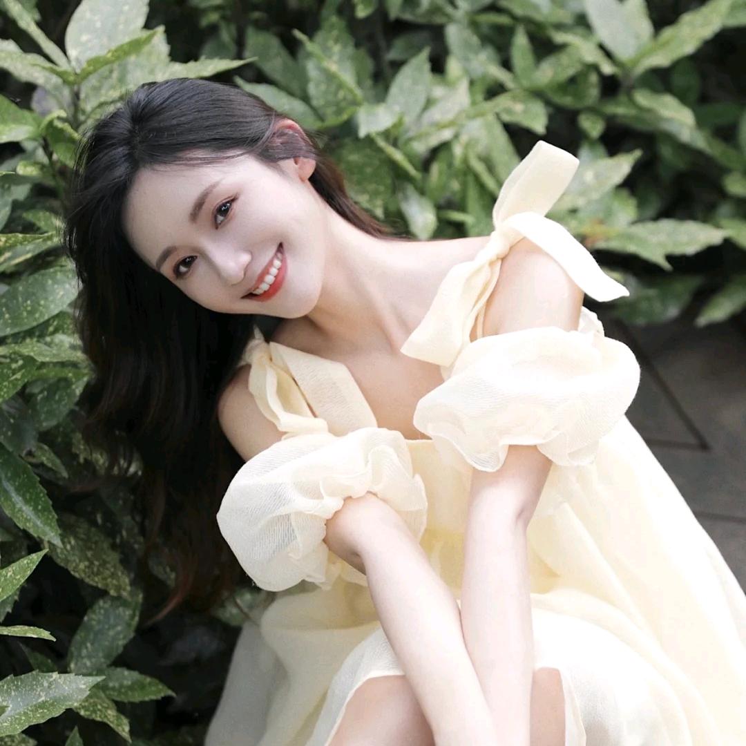榴芒小妞