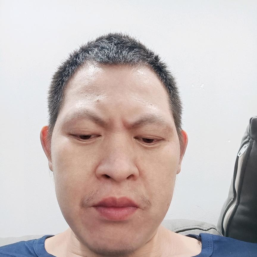 善良的。
