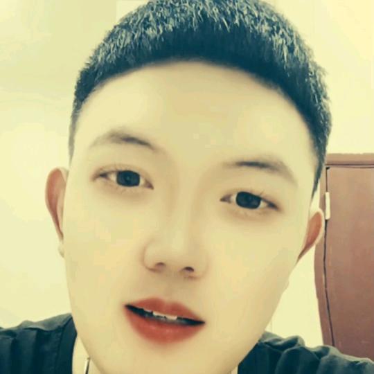 雄哥早点《喝着吃的汤包》