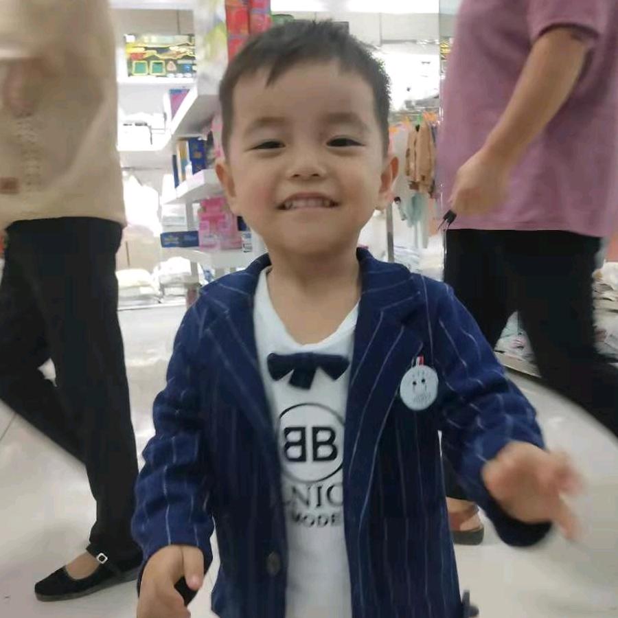 倩倩 ^O^