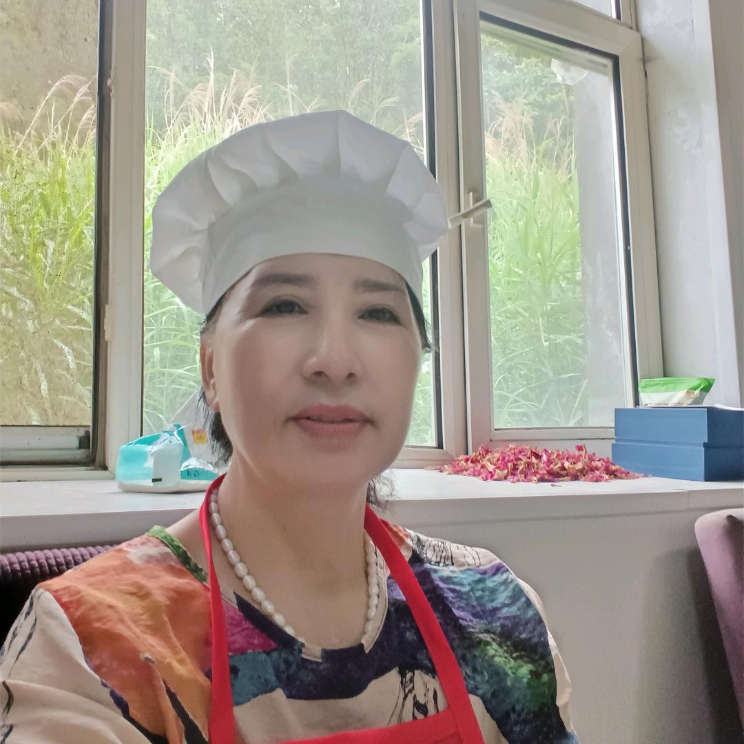 养老院的厨师长