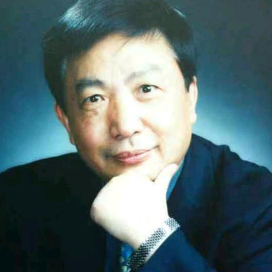 董健