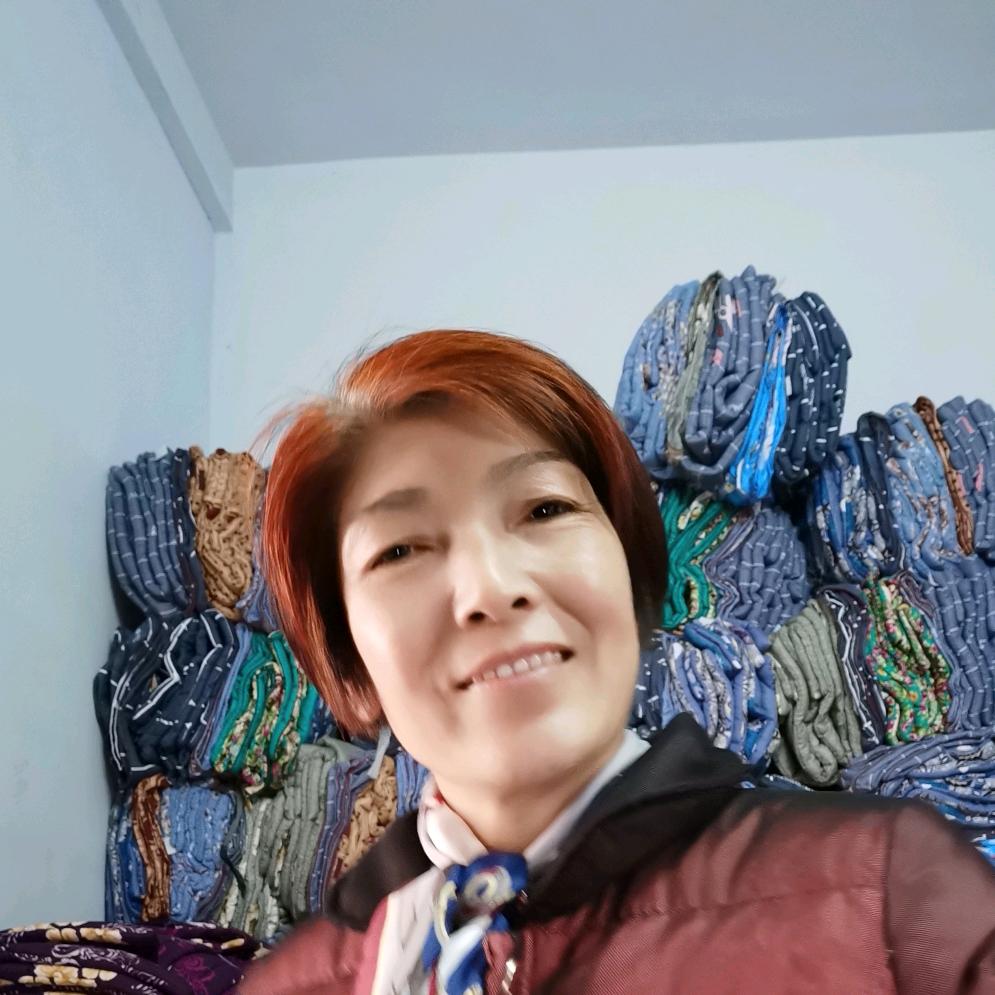 鹤峰烤火被蒋姐