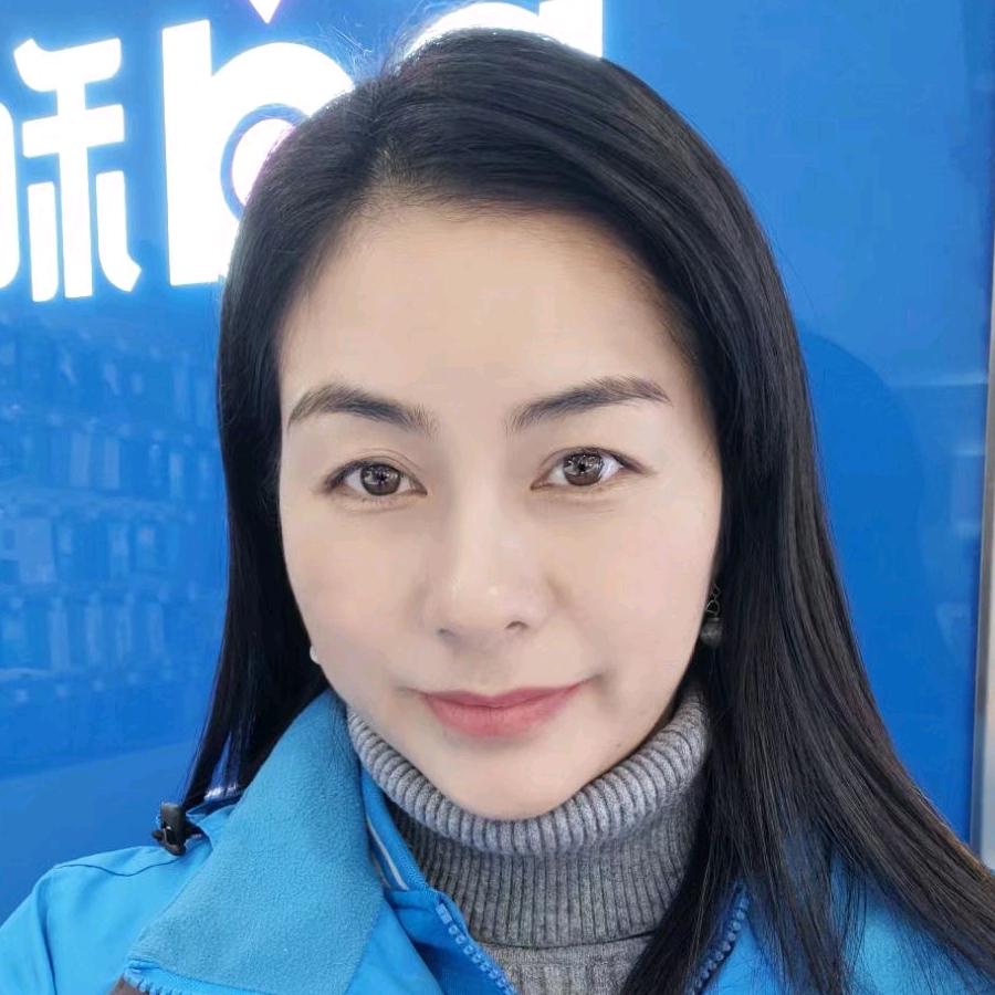 丑小鸭☆婷婷🌷😊卖手机的小姐姐