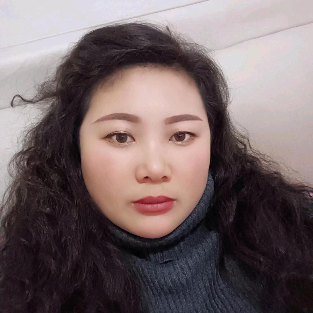 我有俩皮夹克