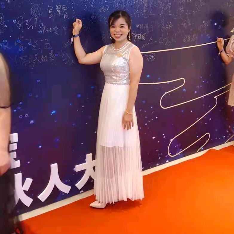 娟麦摆个小摊