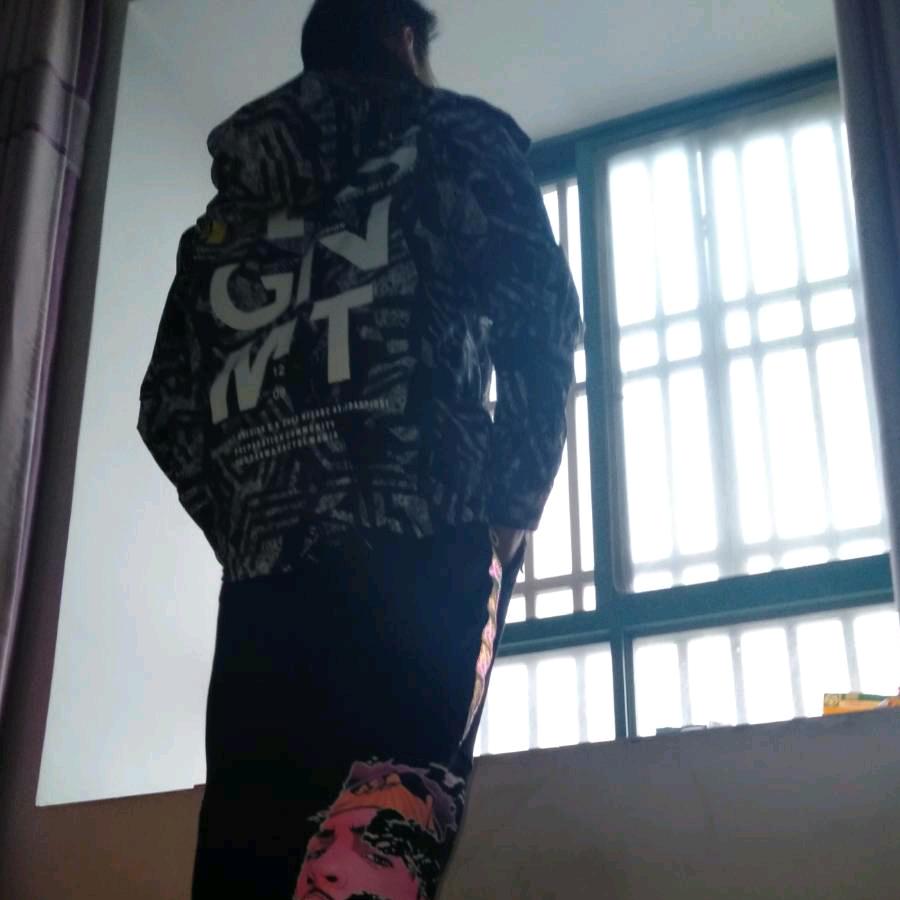 专治吹牛逼(„ಡωಡ„)(*^ω^*)