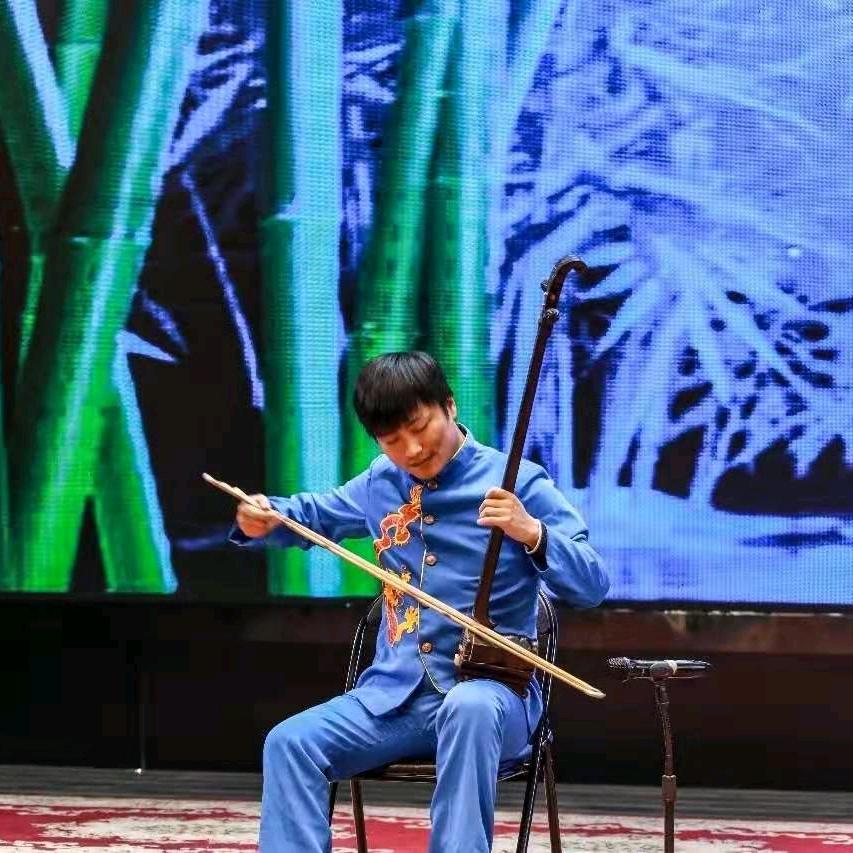 张攀飞