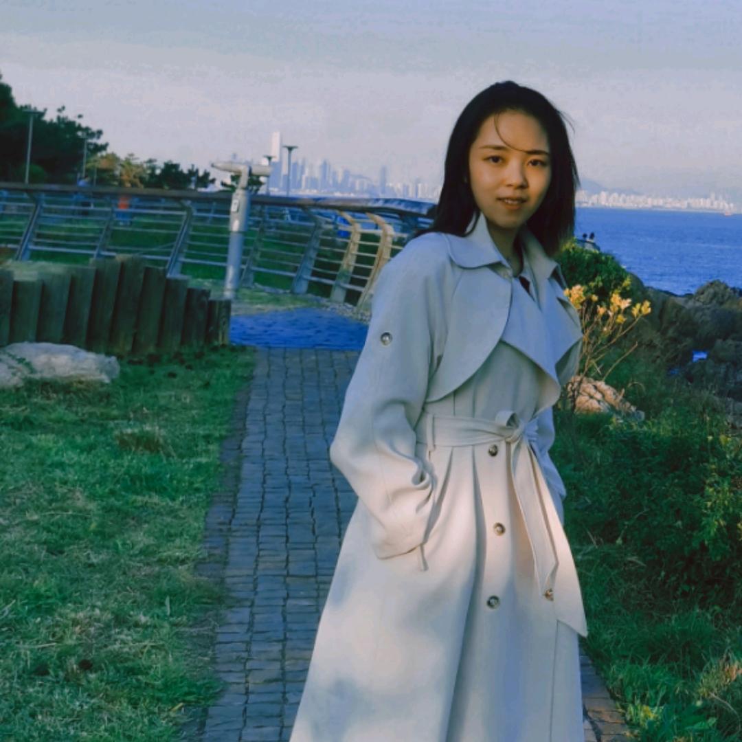 是思思啊哈哈哈