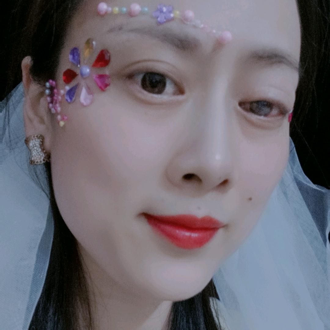 莉莉