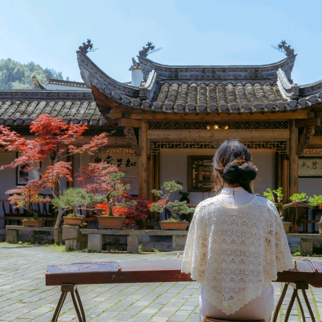 西递陌上居民宿