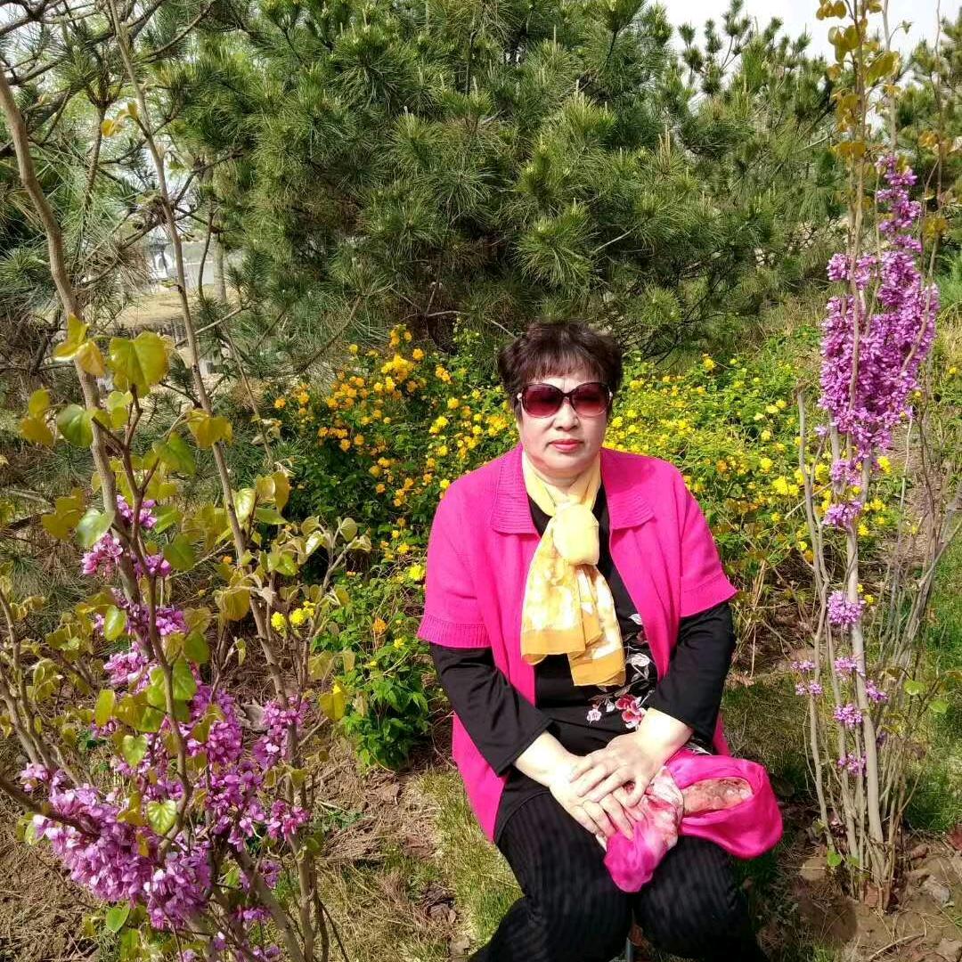 神采飞扬的美女