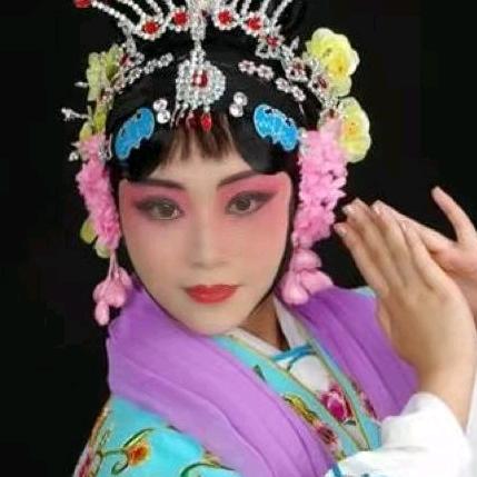 依沁