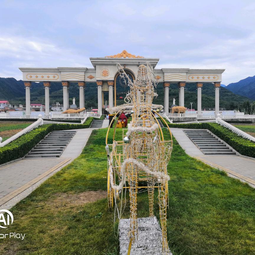 ♥ꦿ᭄左手詩情畫意♥ꦿ᭄右手烟火人生♥ꦿ