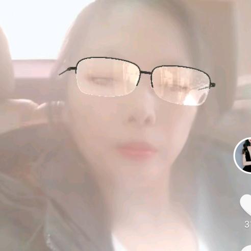 何妹妹