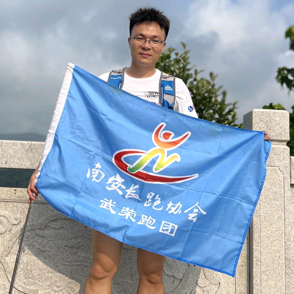 郑哥:南安14年墙布窗帘