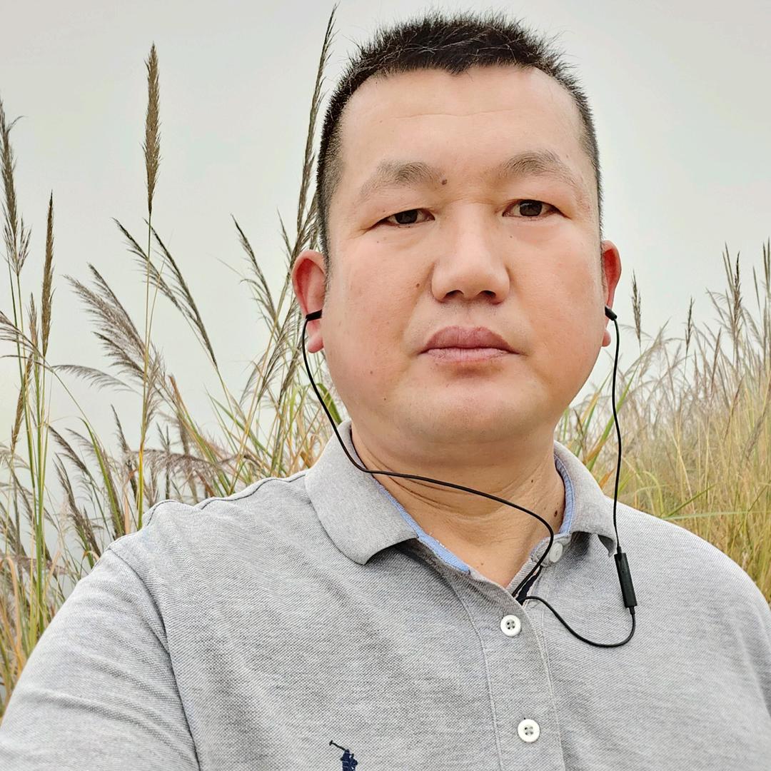 桃花朵朵向阳开