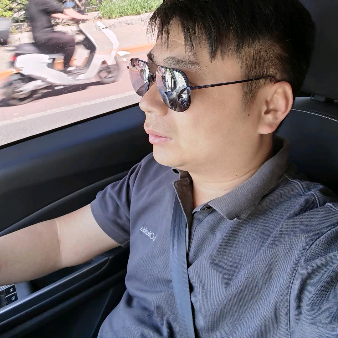 低调一点点