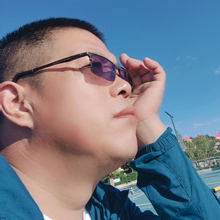 老朱38座高端商务旅游车