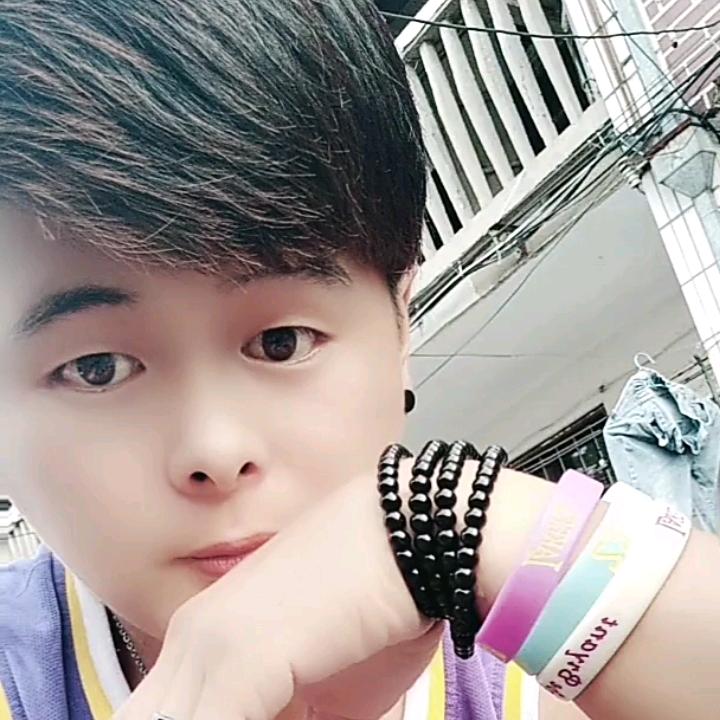 人不彪悍枉少年