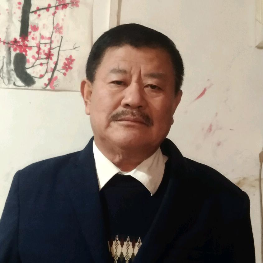 龙潭会吹笛子的老石 收藏古玩铜钱等等