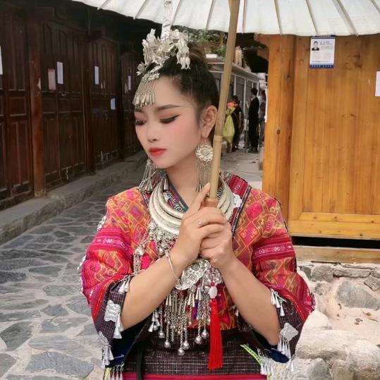 燕子菲