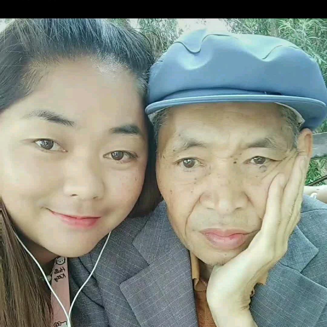 笑着活下去