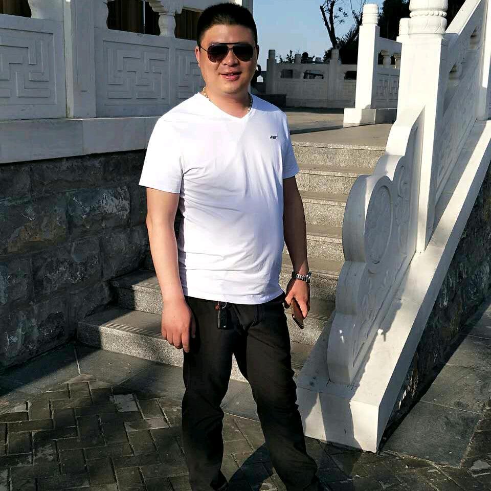 华英雄