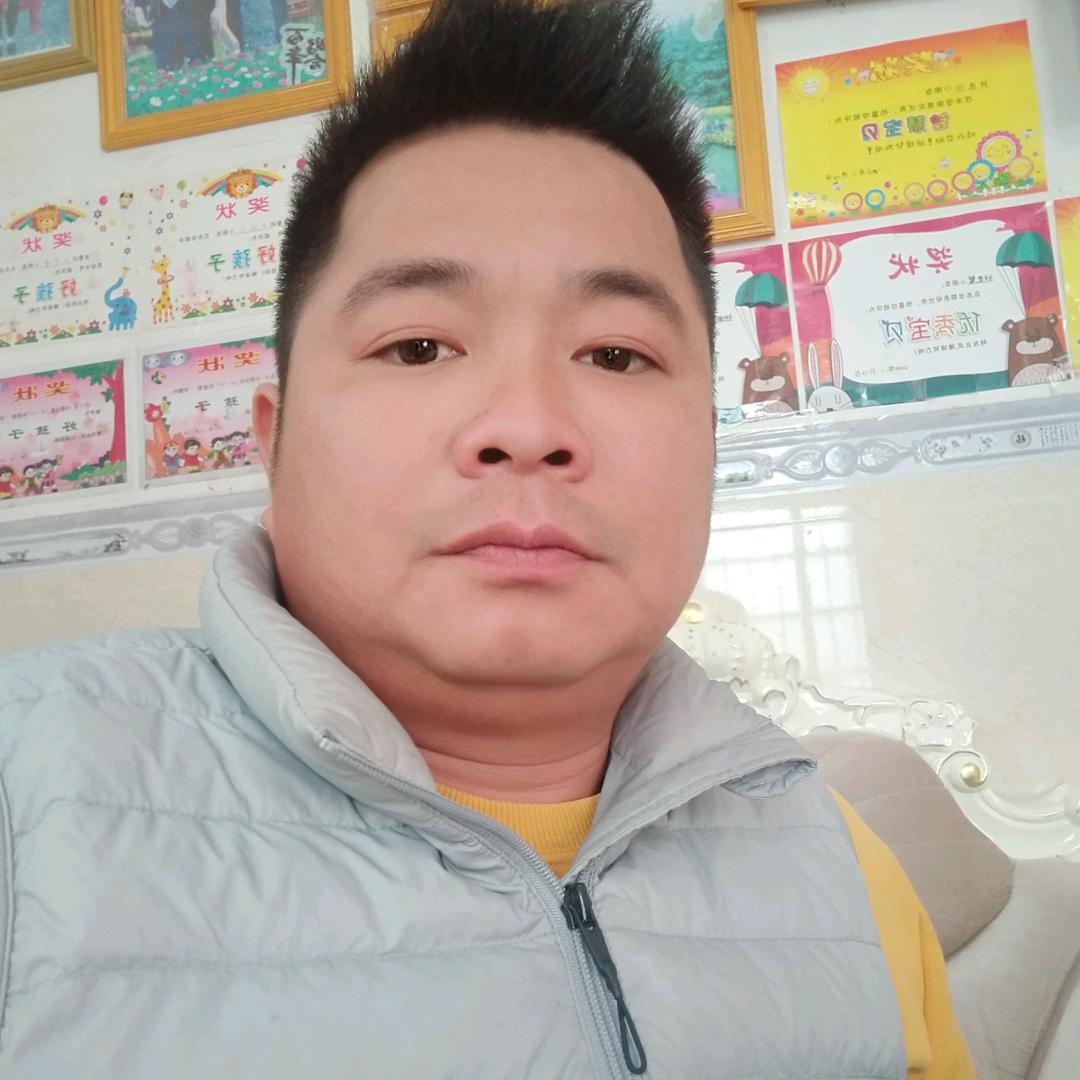 专业贴外墙，小李
