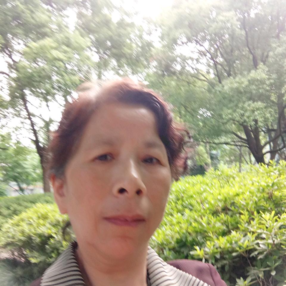 朱静蓉