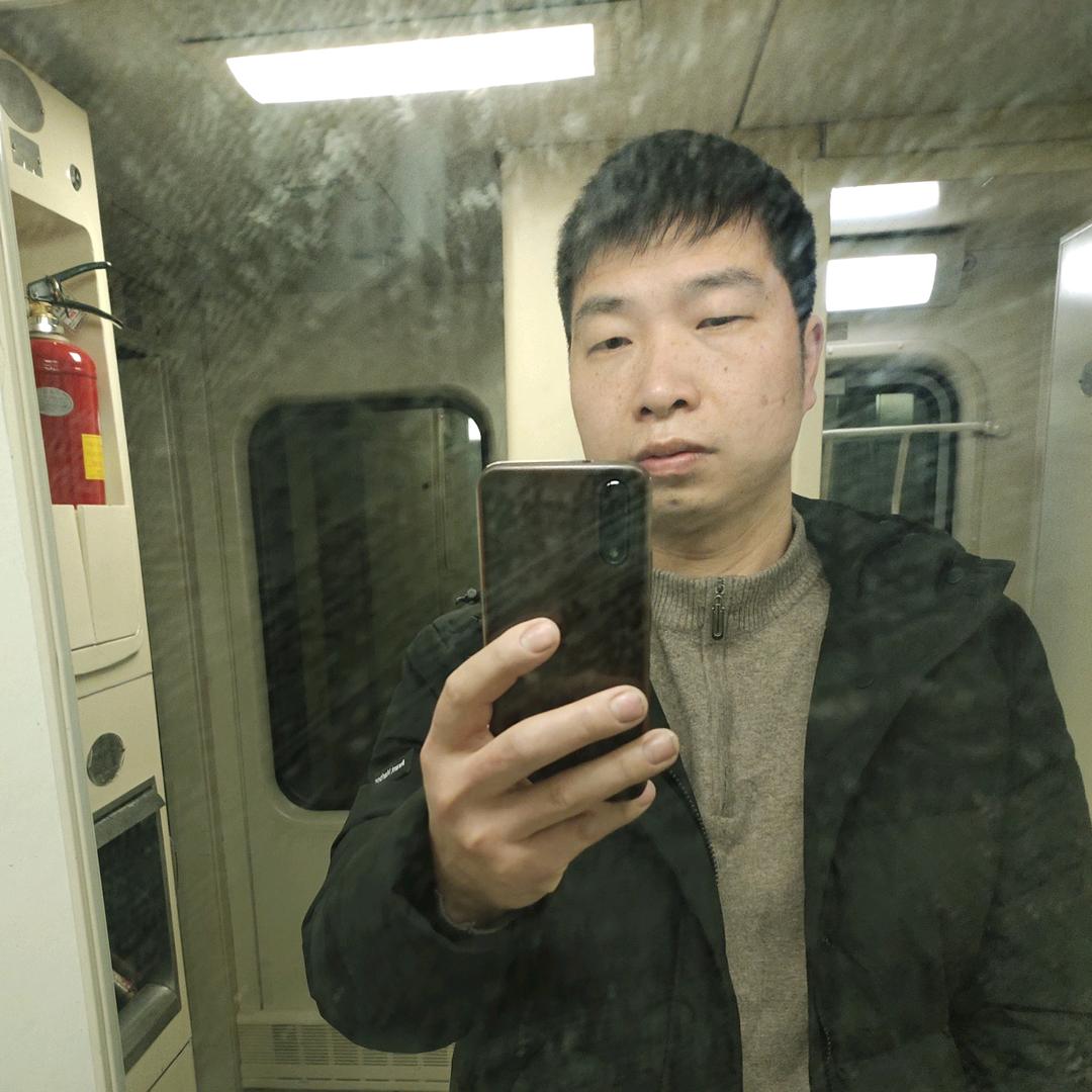 杨**