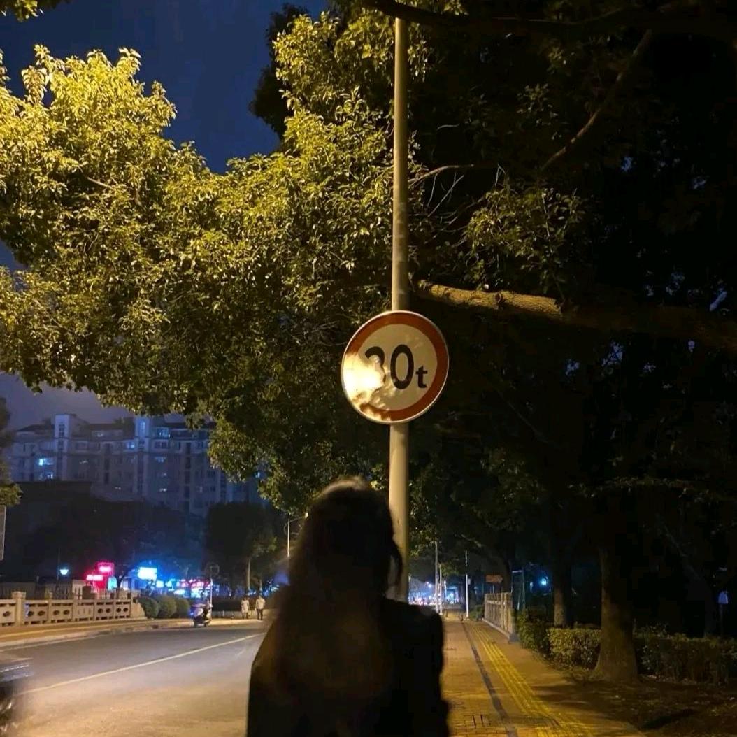 时光搁浅了谁&