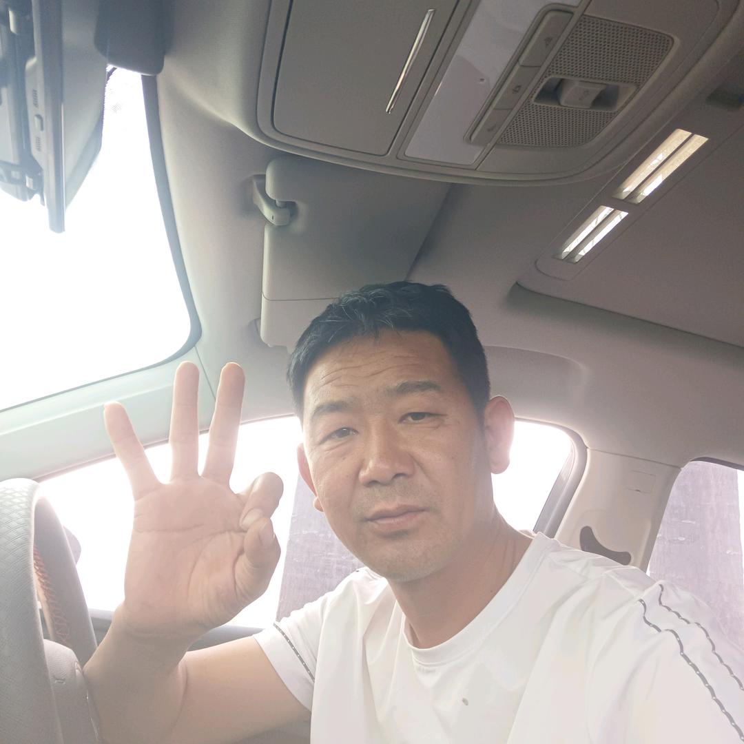 思雨建筑工程有限公司，专业安装琉璃瓦