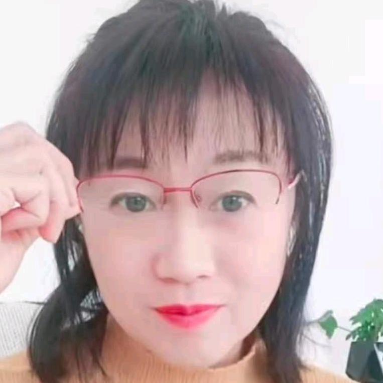 张馨文