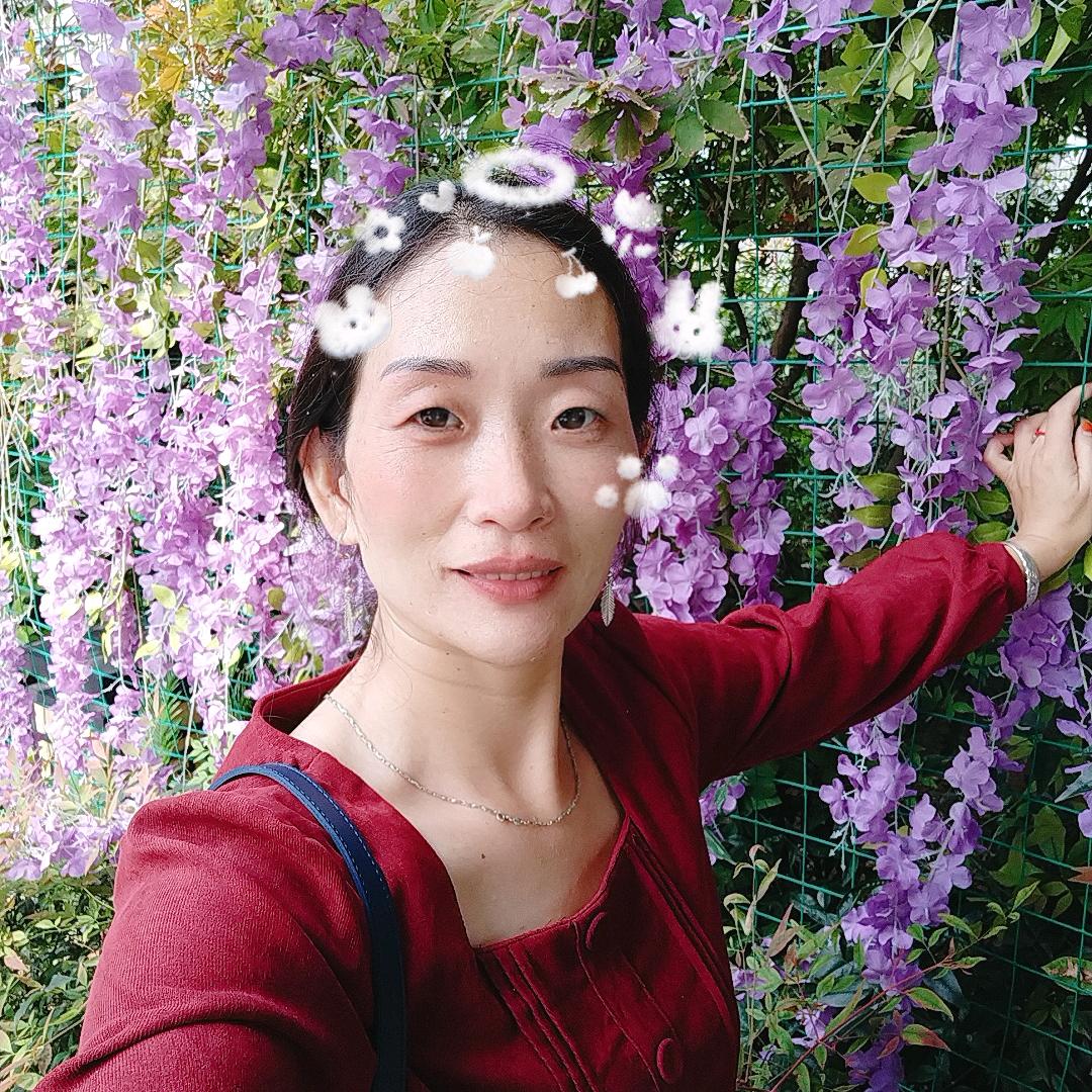 听歌的女孩