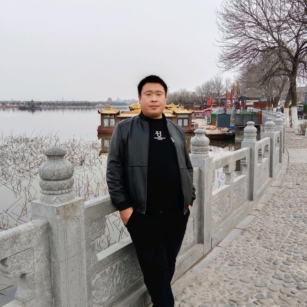 漂泊的诚信地摊郑哥