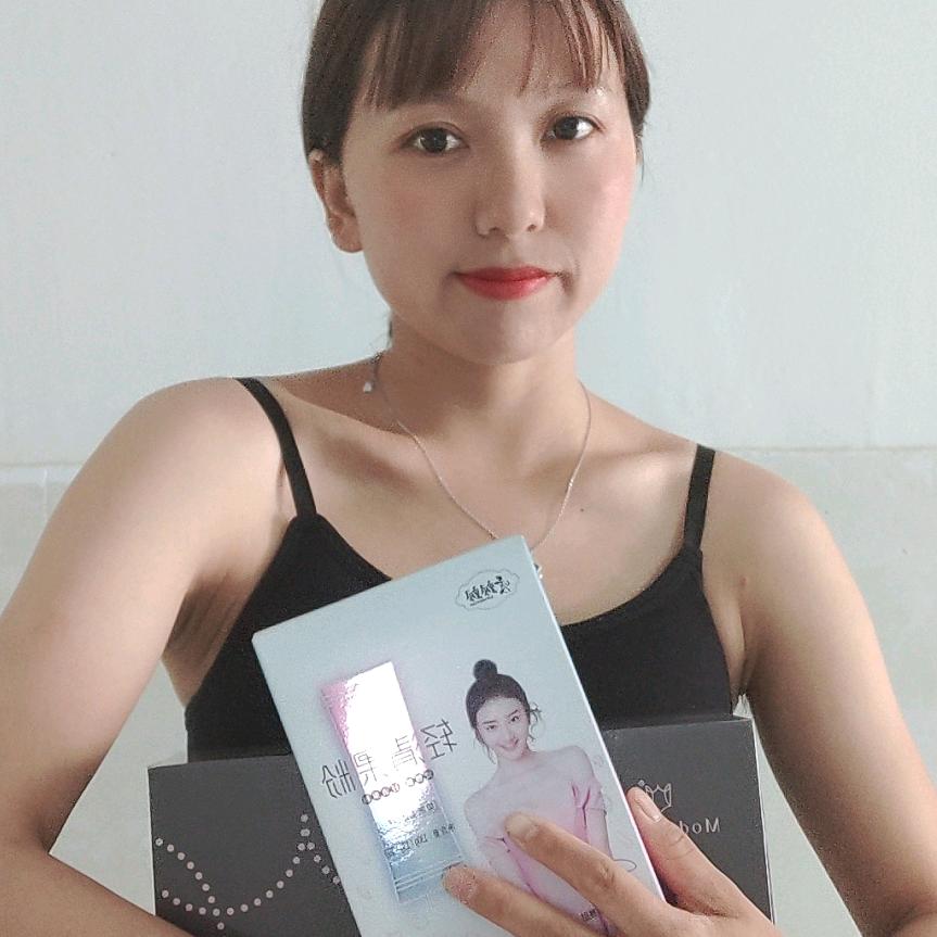 虎牙妹很可爱