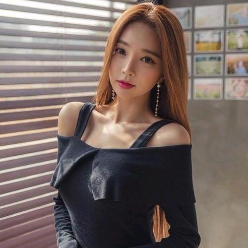 瑜伽小阿妹