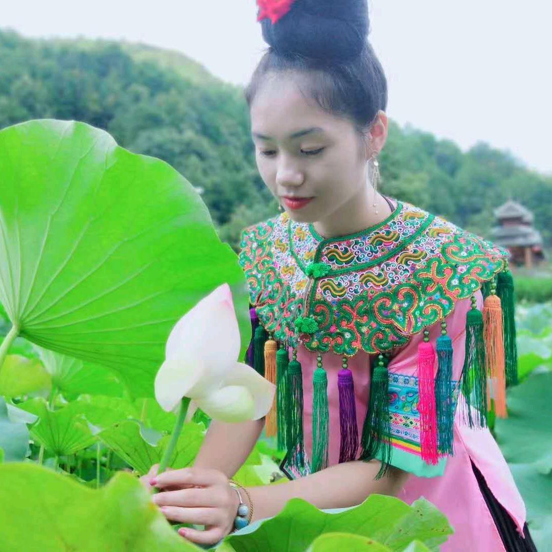 侗妹小丹