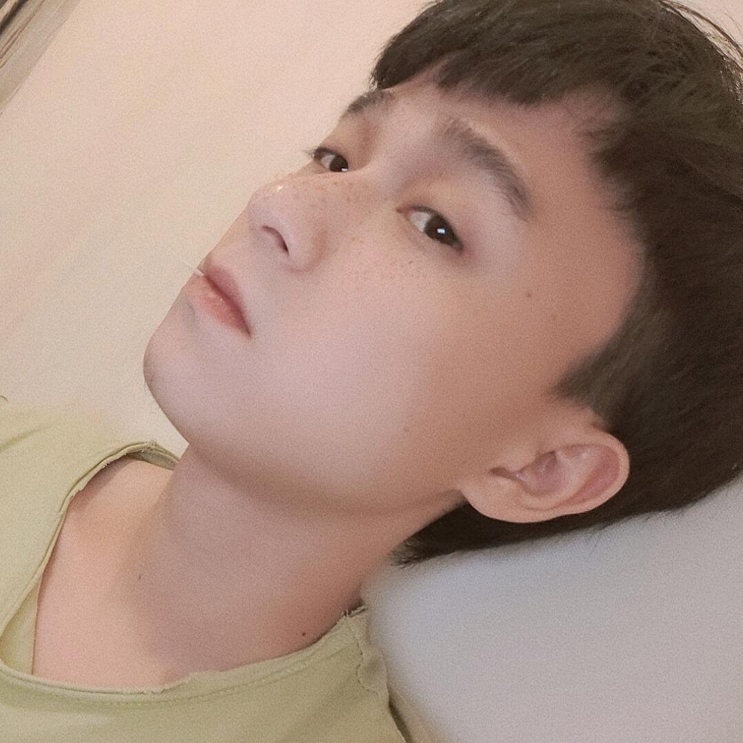 小新爱吃巧克力