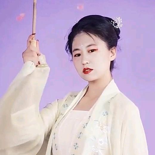 李英