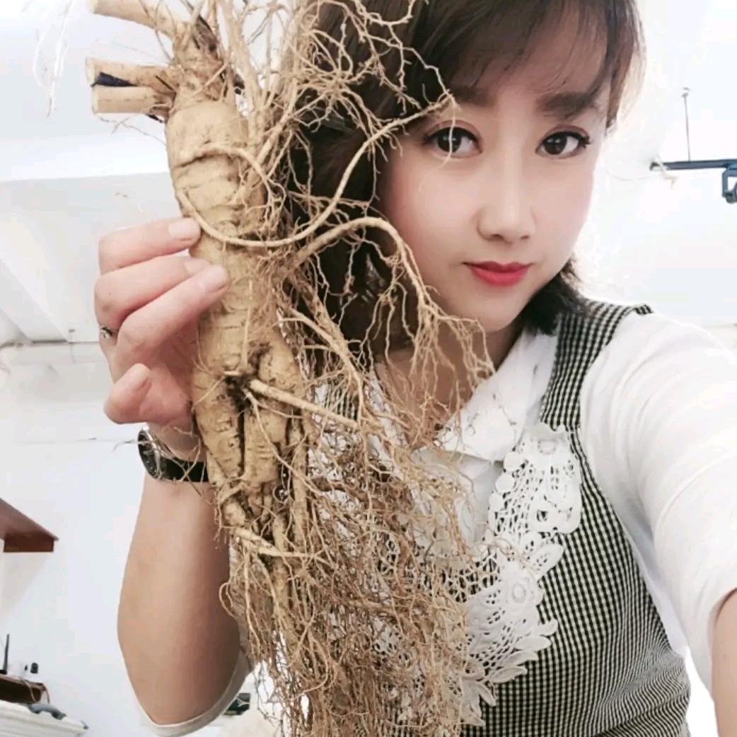 ╭(╯ε╰)╮跪下叫姐╭(╯ε╰)╮