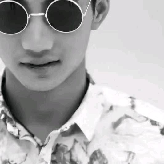 钱多多@