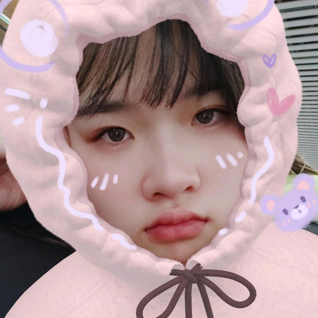 L晴宇🎤（超大双下巴版🙄）