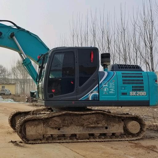 开着挖机追兔子