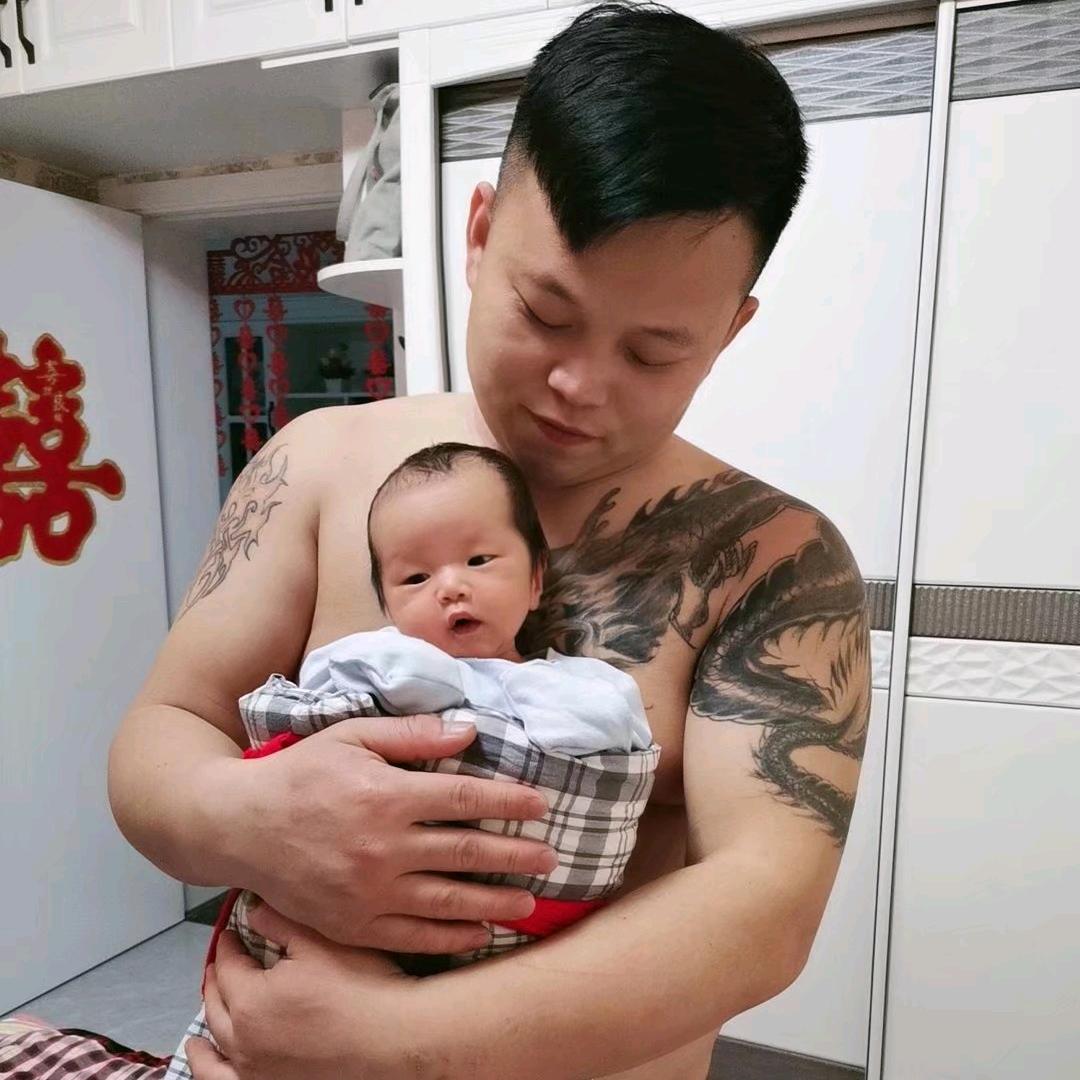郭少