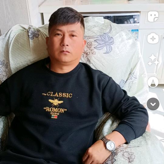 金孔雀演艺甄三